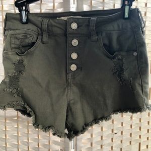 Super cute Size 1 Green Distressed Short Shorts